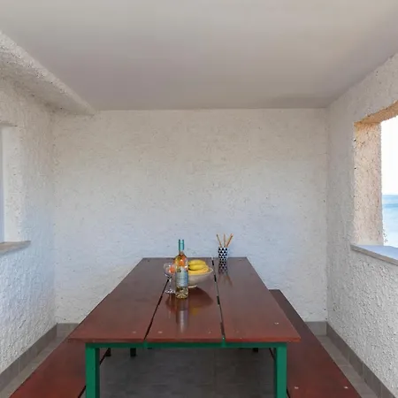 Horizont View 아파트 풀라