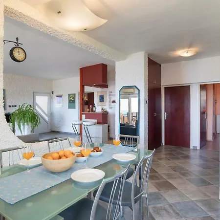 Horizont View 아파트 *